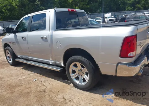 2018 Ram 1500 Lone Star Silver 4X4 5'7 Box z USA, uszkodzony, nr VIN 1C6RR7LT7JS279021